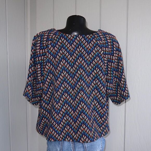 Bobeau Color on Black Blouse - Picture 2 of 6